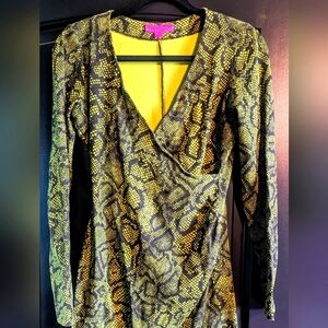Betsy Johnson Green Snake print long-sleeve dress